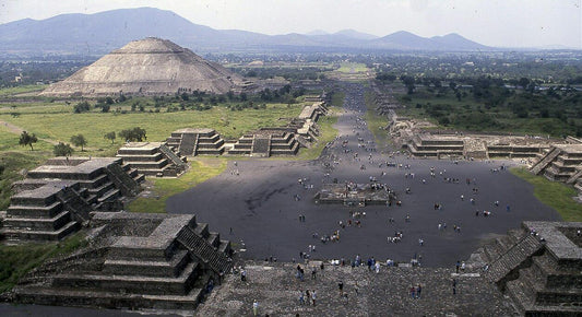 Pirámides de Teotihuacán reabren sus puertas al turismo en México